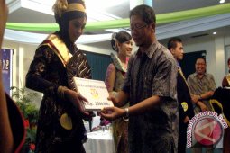 Dewi Shinta Duta Lingkungan Hidup Bontang 2012