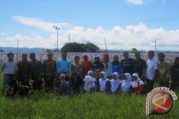 Bupati Hadiri Syukuran Panen Padi di Mansapa