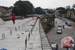 Pembangunan Jalan Layang Agustus