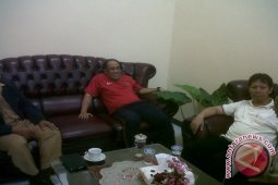 Calon Peserta Pilkada Armyn-Fathan Tes Kesehatan Fisik