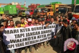 Larangan Truk Masuk Kota Dicabut