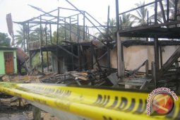 Dua Rumah Hangus Terbakar di Nunukan