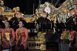 KOLABORASI BALI-AS