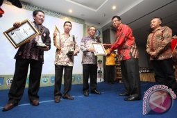 OTONOMI AWARD 2012