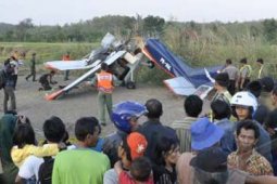 PESAWAT CESNA JATUH