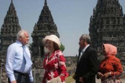 KUNJUNGAN PRESIDEN CEKO