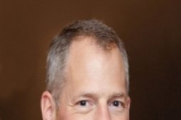 Philippe Schaus akan Menggantikan Ed Brennan Sebagai Presiden Komisaris dan CEO DFS Group