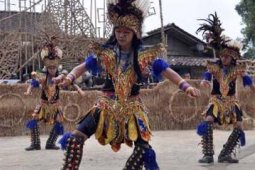 FESTIVAL LIMA GUNUNG