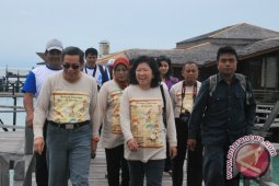 Camat Derawan Benahi Wilayah Desa Wisata