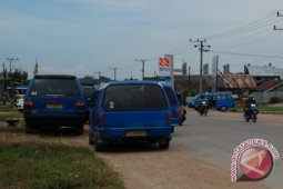 Sopir Angkot Protes Retribusi Parkir di Berau