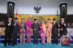 OJK Perlu Tambahan 1.500 Pegawai Hingga 2017