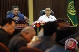 Presiden: Berantas korupsi tanpa pandang latar belakang