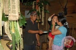 ARUH PISIT BANIH