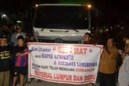 Ancam Blokir Jalan