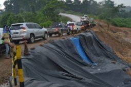 Jalan Longsor