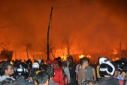 Kebakaran di Jalan Rajawali