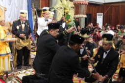 Mendirikan Ayu