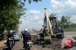 Dinas PU Balikpapan Terus Perbaiki Jalan