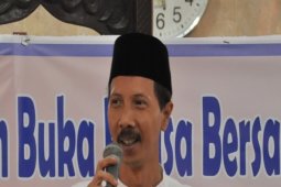 Masjid Baitul Makmur Direhab