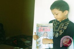 Info buku-wartawan naik haji: "tersungkur di gua hira"