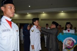 Bupati Kukuhkan Paskibraka Kubu Raya