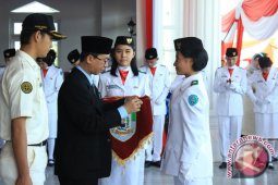 Plt gubernur bengkulu kukuhkan 54 paskibraka