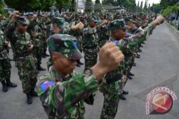 Tiga Awak Heli TNI Terluka