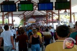 Bandara Didominasi Arus Kedatangan