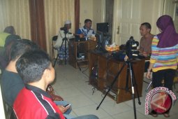 Rekam E-KTP Hingga Malam