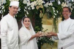 JOKOWI DI PERNIKAHAN NUNUNG