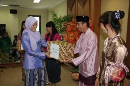 Halal Bi Halal Disbudpar Dimeriahkan "Fashion Show"