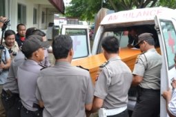 Pemulangan Jenazah Korban Pesawat Piper