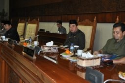 Rancangan P-APBD 2012