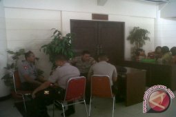 600 Polisi Jaga DPRD Kalbar