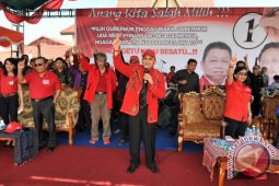 Cornelis Usung Isu Perbatasan Saat Kampanye Perdana