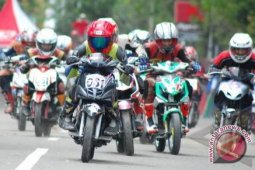Pembalap Motor Andalan Kalbar Raih Perak di PON 2012