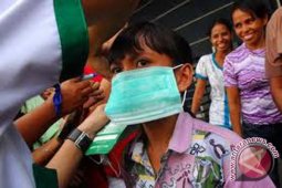 Antisipasi debu, Pemkab Kaur bagikan masker