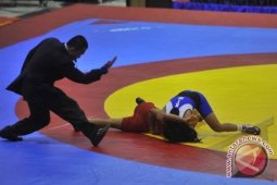 14 Athletes to Go to Romania