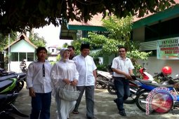 Armyn Alianyang Keliling TPS Di Kota Pontianak