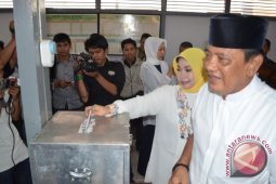 Morkes Optimistis Menang Dalam Satu Putaran