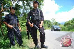 Satu Regu Brimob Jaga TKP Penangkapan Teroris Melawi