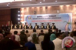 123 Mahasiswa STIKES Wiyata Husada Diwisuda