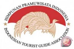 HPI Bakti Sosial di Pura Besakih