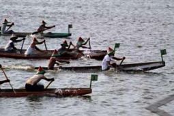 PERAHU TRADISIONAL