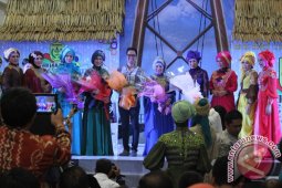 FASHION IBU PEJABAT