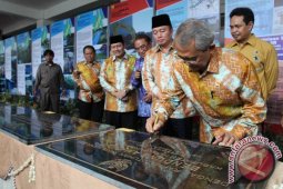 RESMIKAN BENDUNG AMANDIT