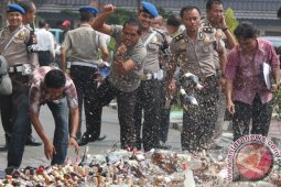 MUSNAHKAN RIBUAN MIRAS