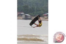 WAKEBOARD KALSEL MASUKI BABAK PLAYOFF