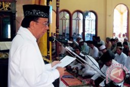 Pejabat Harus Ikuti Perkembangan Informasi