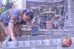 Mang cik pengolah limbah steorofom jadi barang berharga